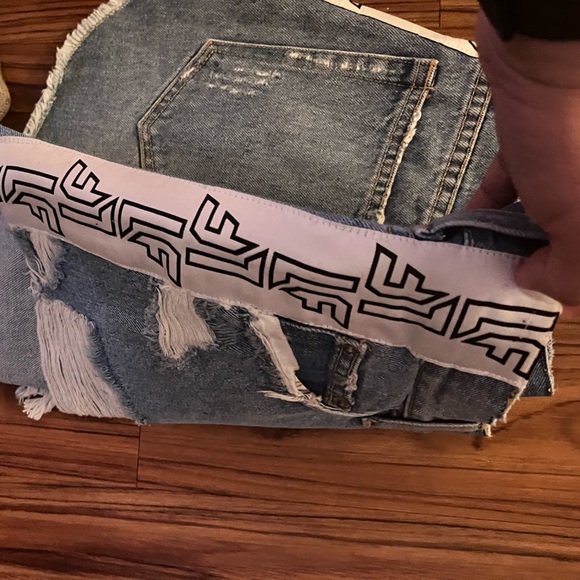 LF brand new skirt - Picture 2 of 5